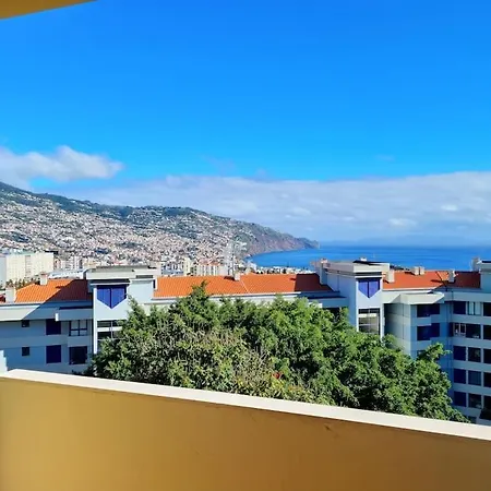 Kiara's Cantinho Do Mar By Rentallido * Funchal