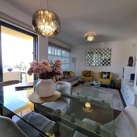 Kiara's Cantinho Do Mar By Rentallido * Funchal (Madeira)