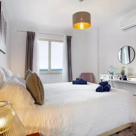 Kiara's Cantinho Do Mar By Rentallido * Funchal (Madeira)